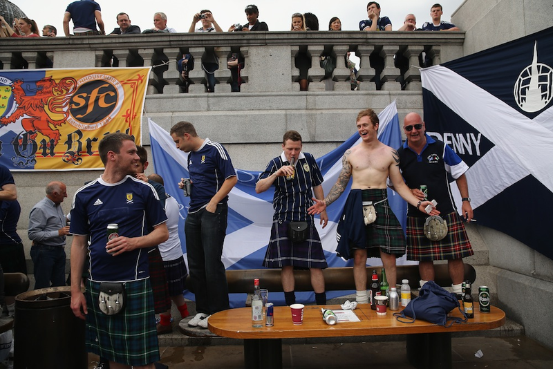 Illustration for article titled A Photo Tribute To Drunk Scottish Fans